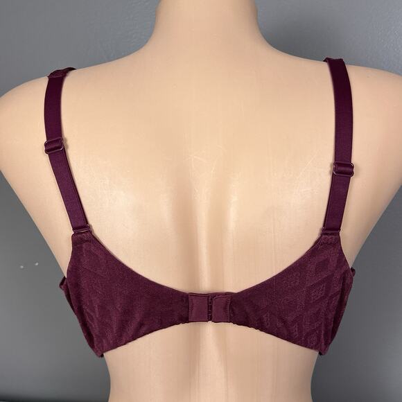 Victoria's Secret Body By Victoria Ipex Lined No Wire Bra Size 38D Burgundy Y2K - Picture 4 of 9
